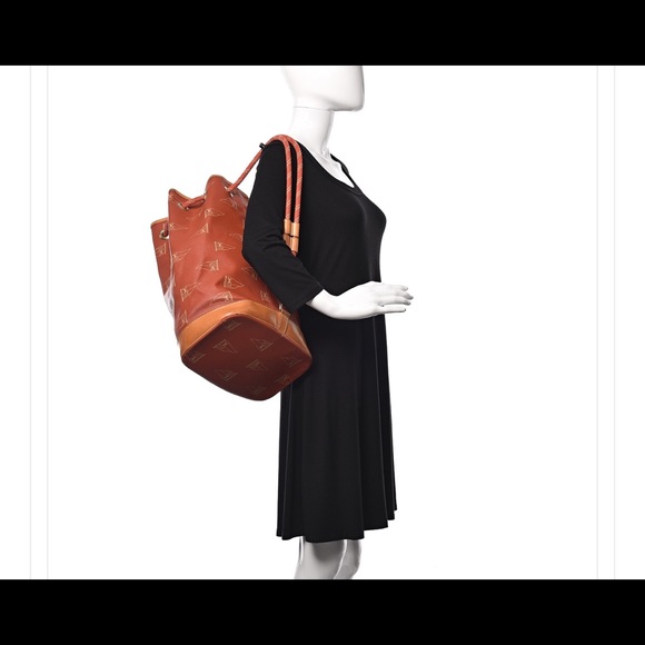 Louis Vuitton limited edition shoulder bag - Picture 5 of 5